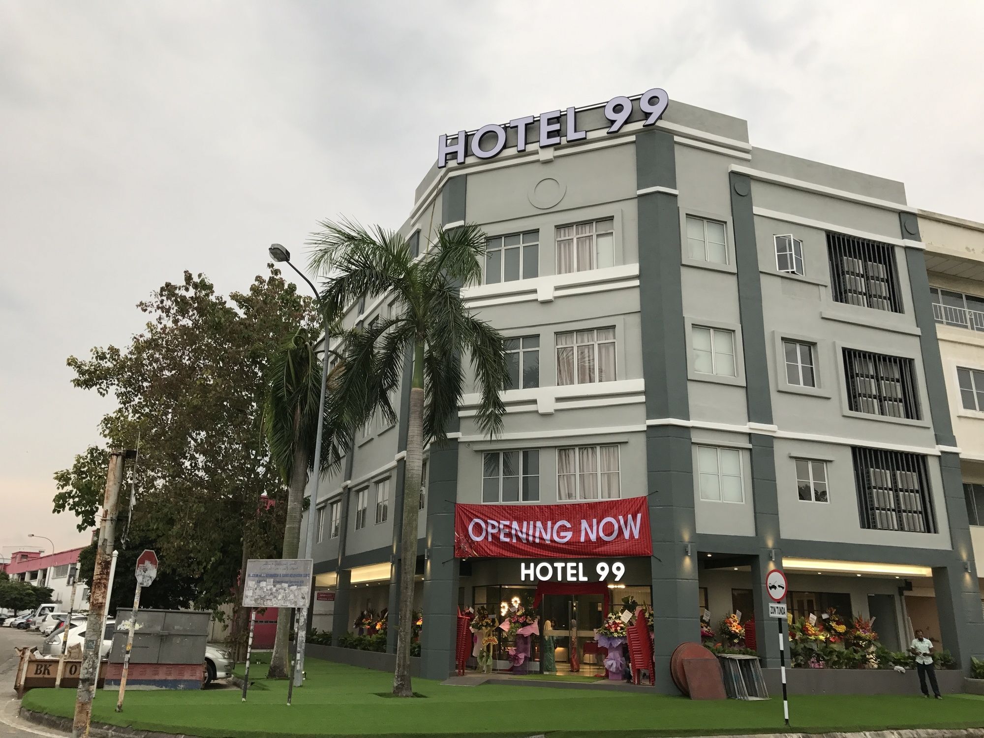 Hotel 99 Kota Kemuning Шах-Алам Экстерьер фото